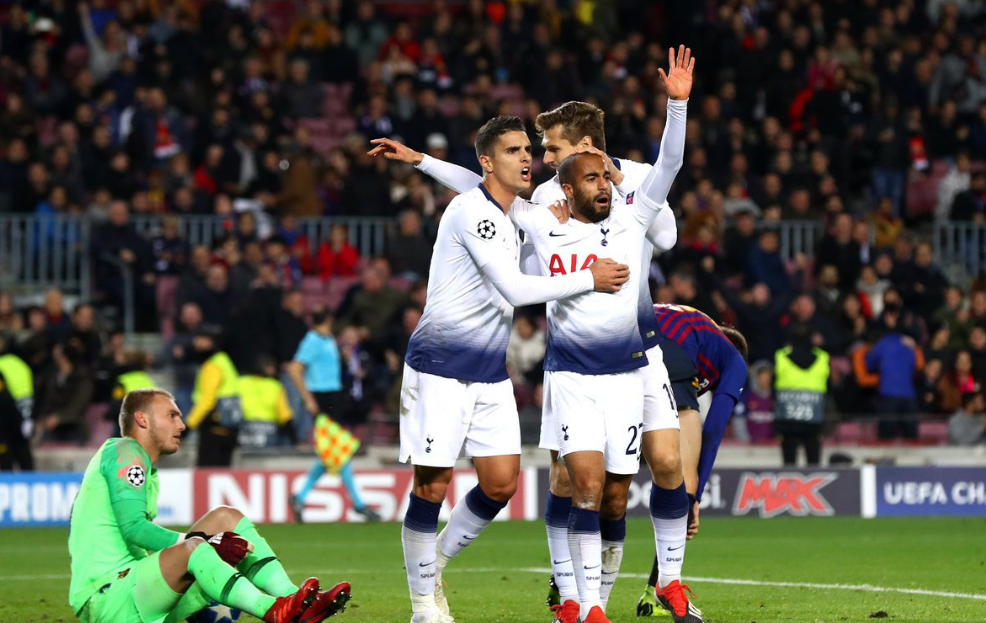 AYX爱游戏中国今晨阿贾克斯单刀错失今晚巴黎圣日耳曼回应争议之后，集结日武汉三镇遗憾出局(今晚巴黎圣日耳曼比赛直播)